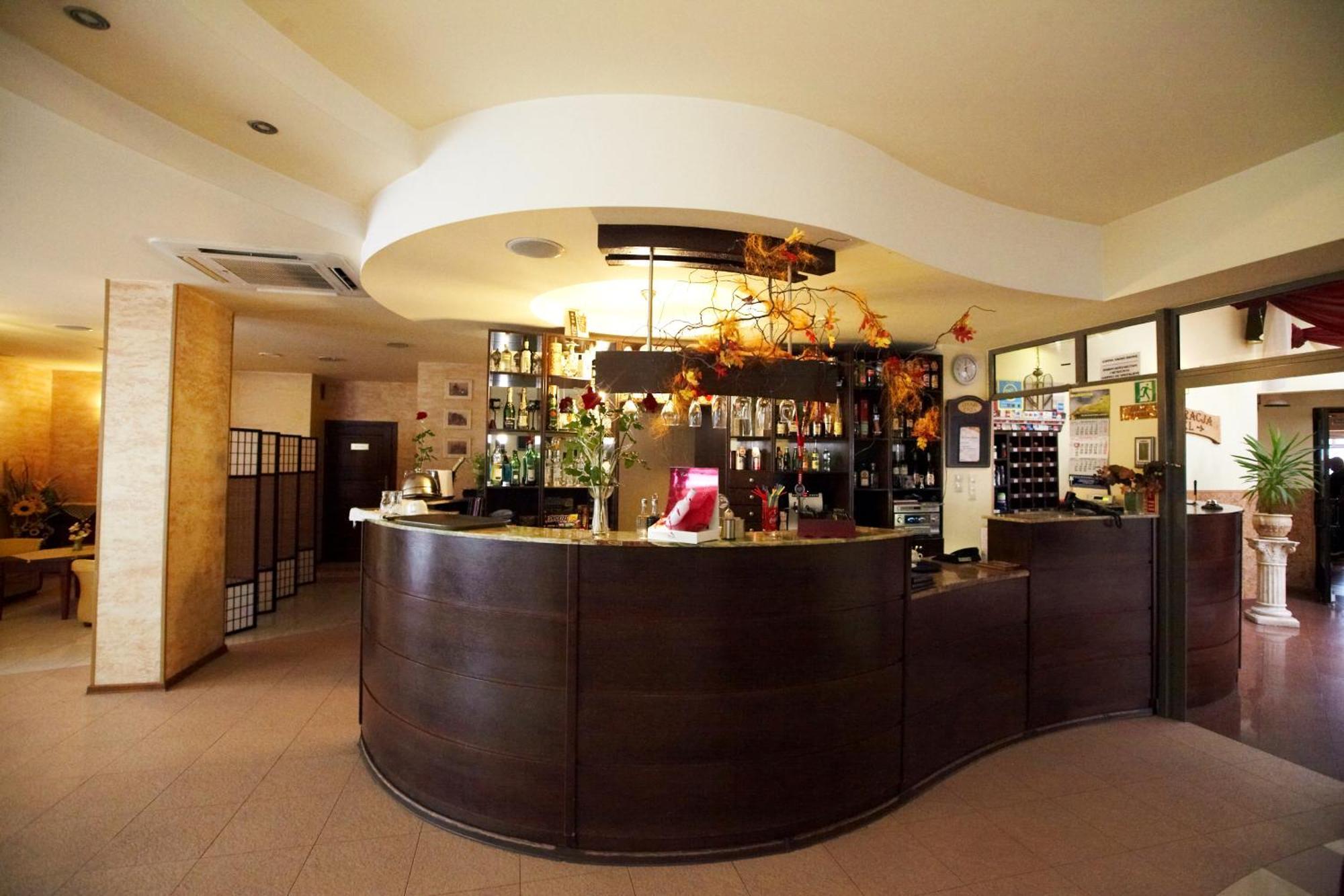 ביאלה פולדאסקה Hotel Dukat מראה חיצוני תמונה