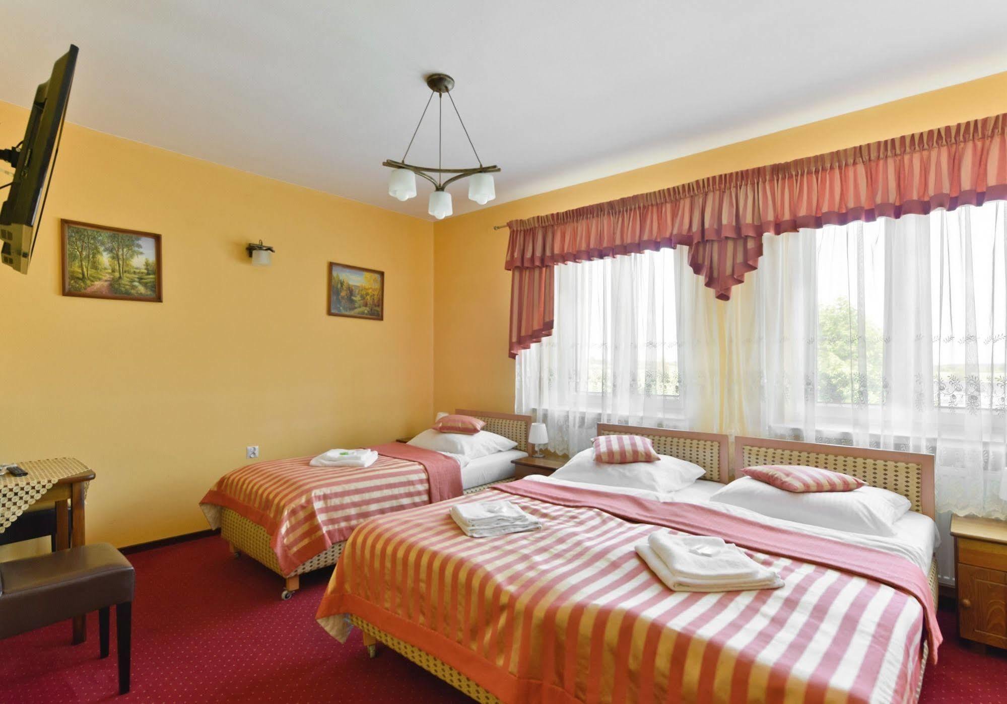 ביאלה פולדאסקה Hotel Dukat מראה חיצוני תמונה