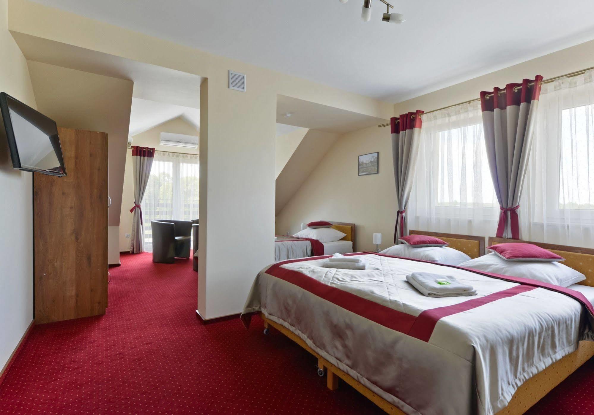 ביאלה פולדאסקה Hotel Dukat מראה חיצוני תמונה